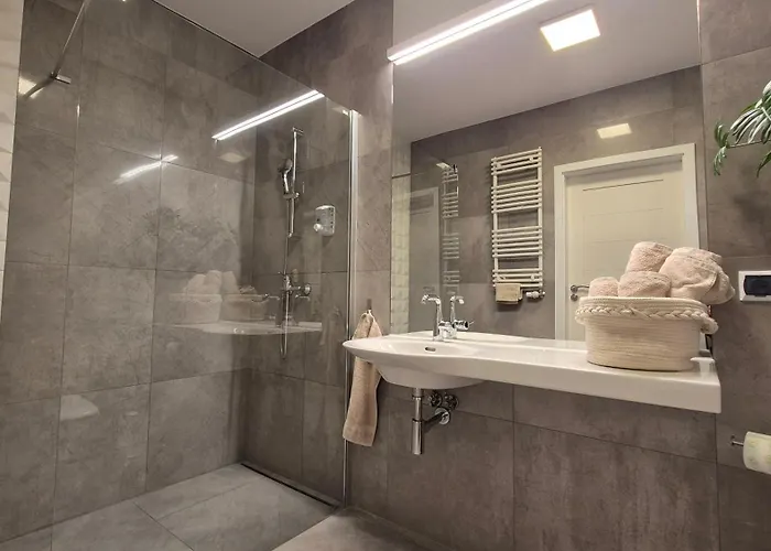 Garbary 100 White Apartment, Free Parking, Self Check-in 24h, Air-conditioning Apartamento